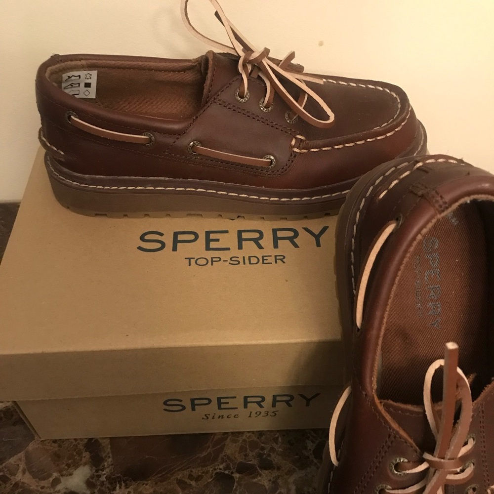Size 1.5 Brown Boat Sherry’s